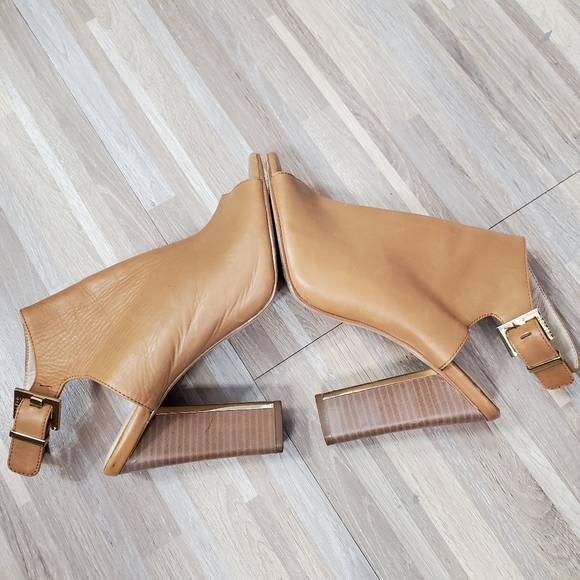 Zola bootie heels - Picture 2 of 3